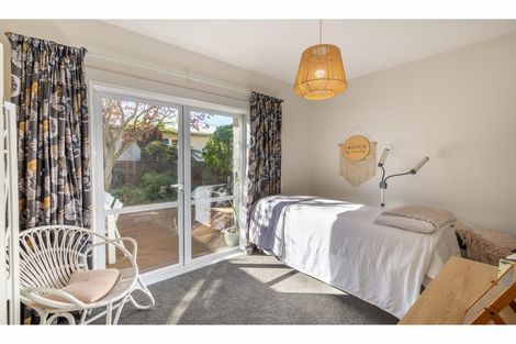 Photo of property in 249 Fifield Terrace, Opawa, Christchurch, 8023