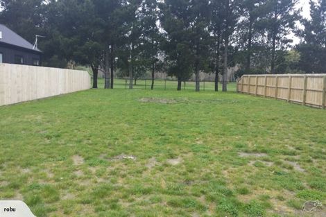 Photo of property in 33 Kohunga Crescent, Bottle Lake, Christchurch, 8083