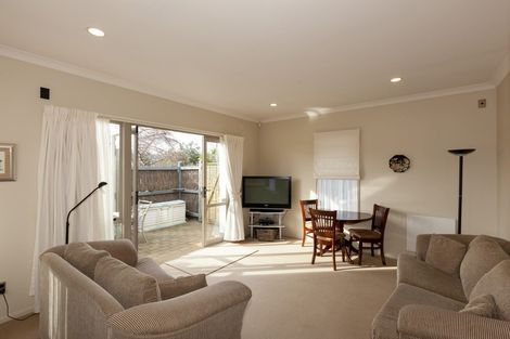 Photo of property in 8 Regent Drive, Paraparaumu Beach, Paraparaumu, 5032