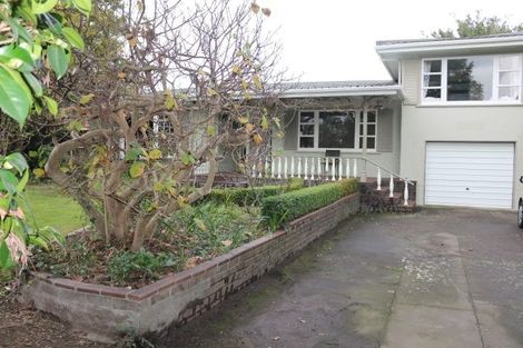Photo of property in 140 Victoria Avenue, Hokowhitu, Palmerston North, 4410