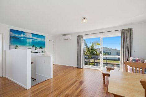Photo of property in 22 Karewa Parade, Papamoa Beach, Papamoa, 3118