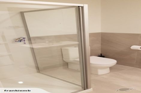 Photo of property in 10 Manutewhau Road, Massey, Auckland, 0614