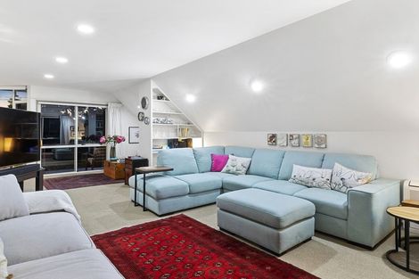 Photo of property in 65 Isadore Road, Saint Clair, Dunedin, 9012