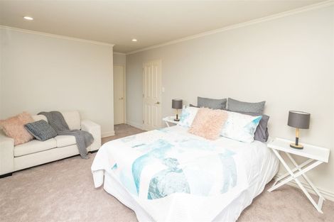 Photo of property in 37 Nielsen Gardens, Rototuna, Hamilton, 3210