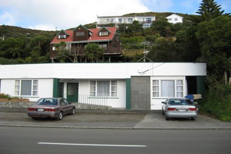 Photo of property in 2/124 Campbell Street, Karori, Wellington, 6012