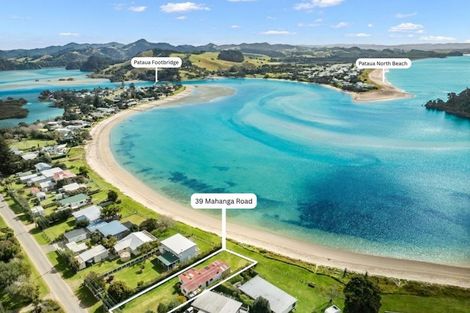 Photo of property in 39 Mahanga Road, Pataua South, Parua Bay, 0192