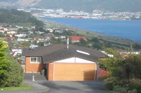 Photo of property in 14 Moray Place, Papakowhai, Porirua, 5024