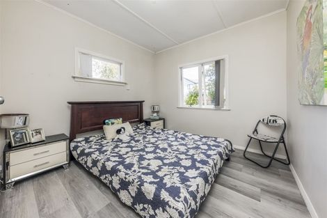 Photo of property in 13a Roys Road, Weymouth, Auckland, 2103