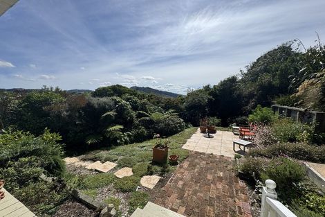 Photo of property in 25 Saint Michaels Crescent, Kelburn, Wellington, 6012