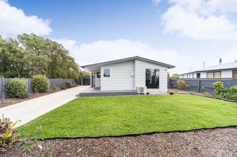 Photo of property in 66 Kaimanawa Street, Kelvin Grove, Palmerston North, 4414