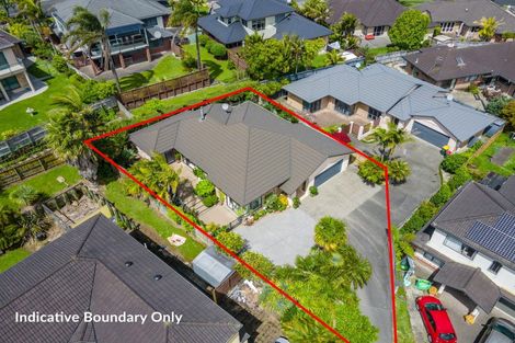 Photo of property in 9 Canonbie Place, East Tamaki Heights, Auckland, 2016