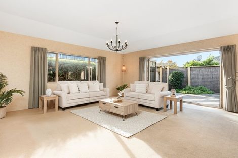 Photo of property in 37 Rosberg Place, Mount Maunganui, 3116