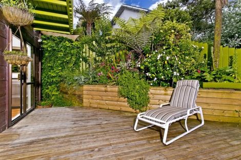 Photo of property in 2/81 Waipa Street, Birkenhead, Auckland, 0626