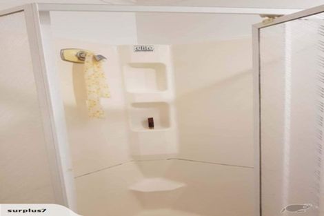 Photo of property in 51 James Evans Drive, Northcote, Auckland, 0627