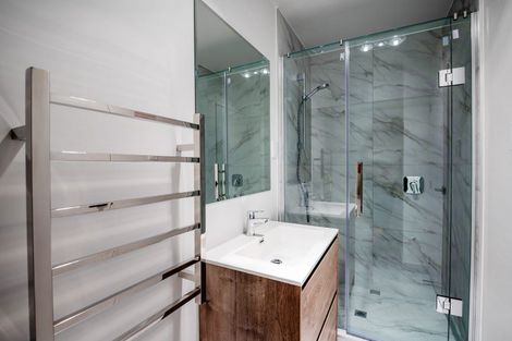 Photo of property in 13 Tokarewa Close, Mount Wellington, Auckland, 1062