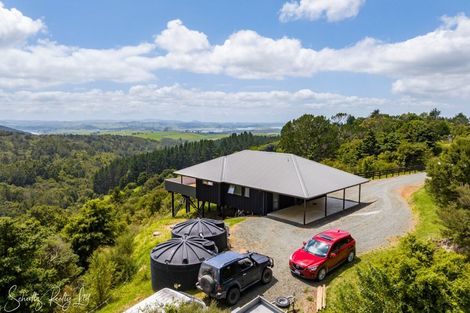 Photo of property in 827 Tinopai Road, Tinopai, Matakohe, 0593