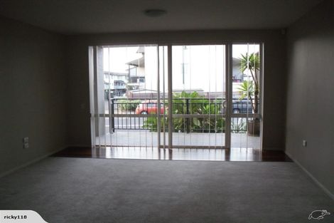 Photo of property in 1/45 Haven Drive, East Tamaki, Auckland, 2013