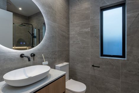 Photo of property in 15b Kiri Place, Mairangi Bay, Auckland, 0630