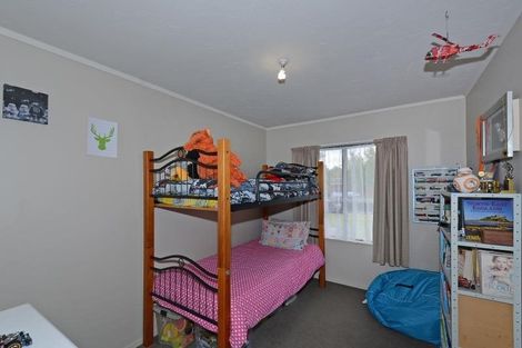 Photo of property in 12 Delaware Grove, Totara Park, Upper Hutt, 5018