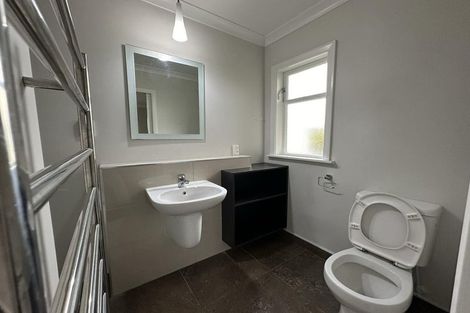 Photo of property in 13 Bartholomew Road, Levin, 5510