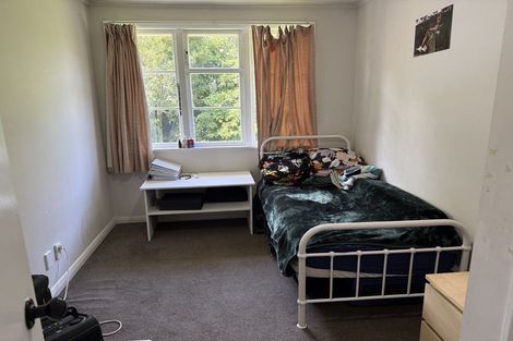 Photo of property in 1132a High Street, Taita, Lower Hutt, 5011