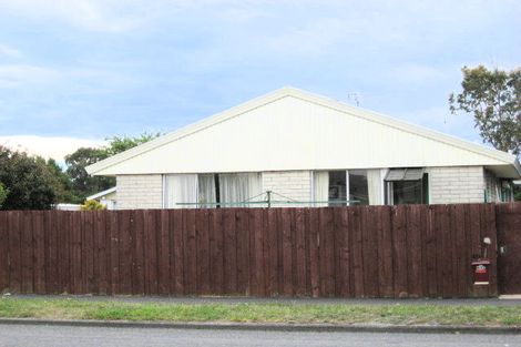 Photo of property in 2/83 Hay Street, Bromley, Christchurch, 8062