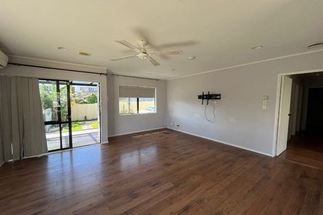 Photo of property in 3/25 Takanini Road, Takanini, 2112