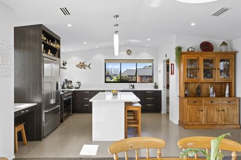 Photo of property in 2 Clifford Close, Leamington, Cambridge, 3432