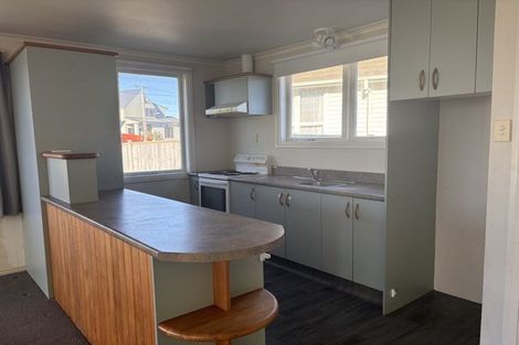Photo of property in 15 Budleigh Street, Frankleigh Park, New Plymouth, 4310