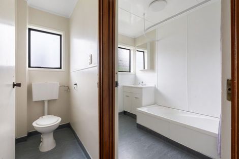 Photo of property in 7 Yule Place, Massey, Auckland, 0614