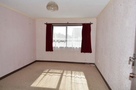 Photo of property in 249 Princes Street, Strathern, Invercargill, 9812