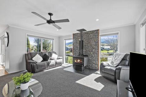 Photo of property in 3 Tennyson Close, Hanmer Springs, 7334