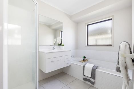 Photo of property in 21 Barwick Place, Huntington, Hamilton, 3210