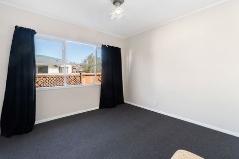 Photo of property in 154 Hepburn Road, Glendene, Auckland, 0602