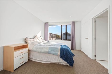 Photo of property in 4 Tihema Lane, Westgate, Auckland, 0614