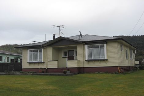 Photo of property in 41 Ranfurly Street, Runanga, 7803