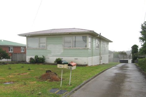 Photo of property in 2/113 Coronation Road, Hillcrest, Auckland, 0627