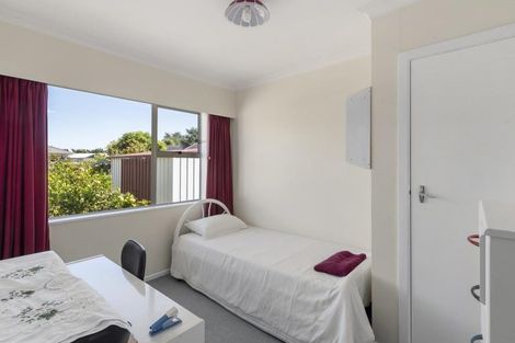 Photo of property in 20 Stirling Street, Levin, 5510
