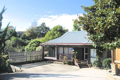 Photo of property in 33 Charles Dickens Drive, Mellons Bay, Auckland, 2014