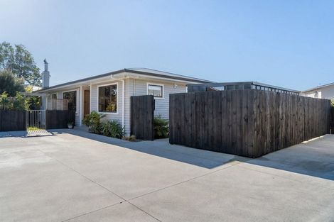Photo of property in 169 Welcome Bay Road, Welcome Bay, Tauranga, 3112