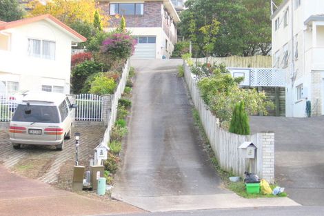 Photo of property in 2/20 Spears Place, Botany Downs, Auckland, 2010
