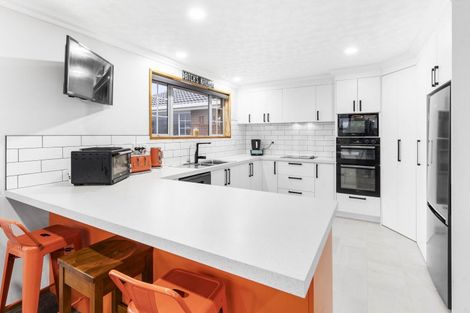 Photo of property in 20h Brighton Road, Green Island, Dunedin, 9018