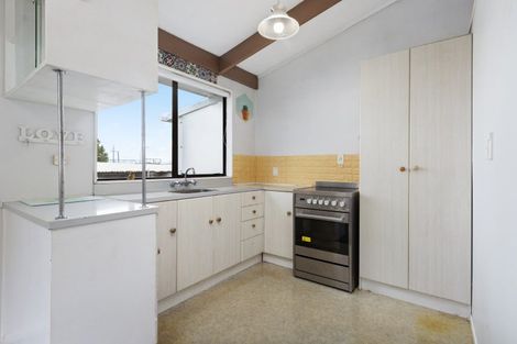 Photo of property in 2/46 Station Road, Pukekohe, 2120