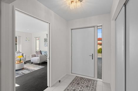 Photo of property in 1 Eliza Place, Aidanfield, Christchurch, 8025