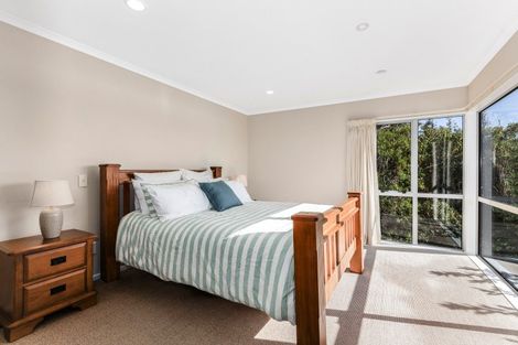 Photo of property in 18 Leeward Drive, Whitby, Porirua, 5024