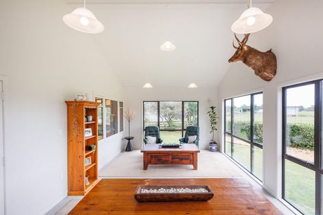 Photo of property in 168b High Street, Bulls, 4818