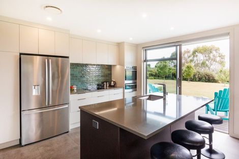 Photo of property in 20 Loveston Lane, Kelvin Grove, Palmerston North, 4470