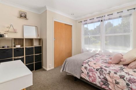 Photo of property in 1 Walnut Place, Owhata, Rotorua, 3010