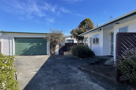 Photo of property in 16 Malone Road, Waterloo, Lower Hutt, 5011