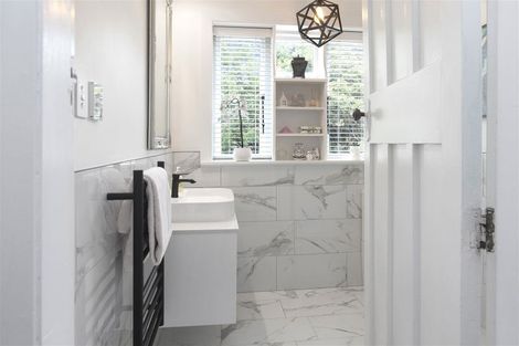 Photo of property in 3883 Christchurch Akaroa Road, Little River, 7591